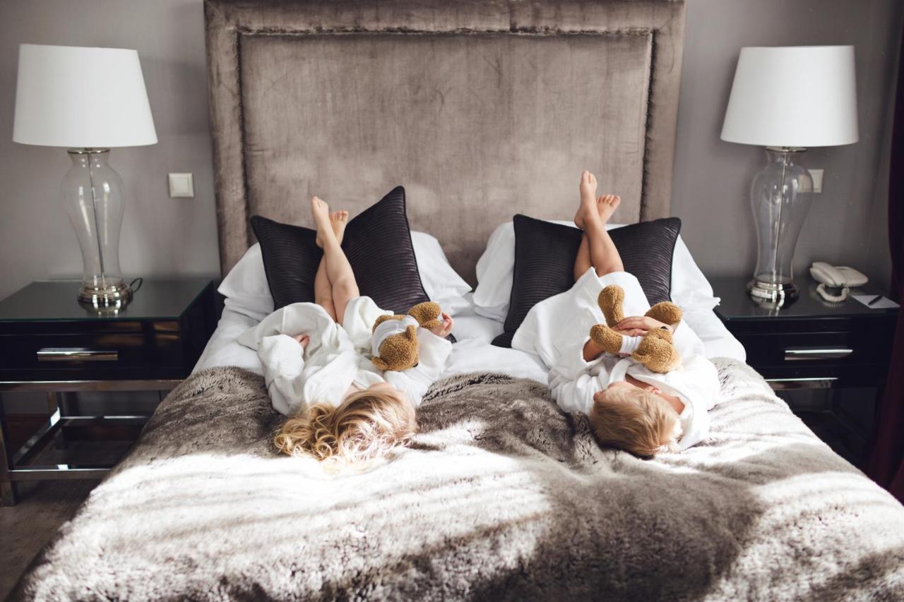 St. Petersbourg Hotel - Small Luxury Hotels Of The World Ταλίν Εξωτερικό φωτογραφία